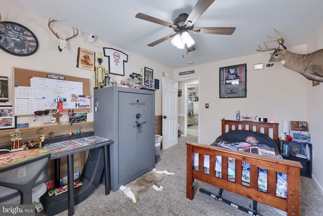 2552 MANOR RD, York, PA 17408