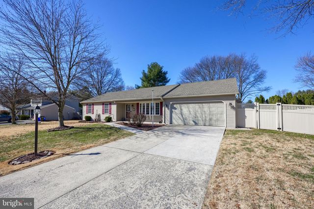 2552 MANOR RD, York, PA 17408