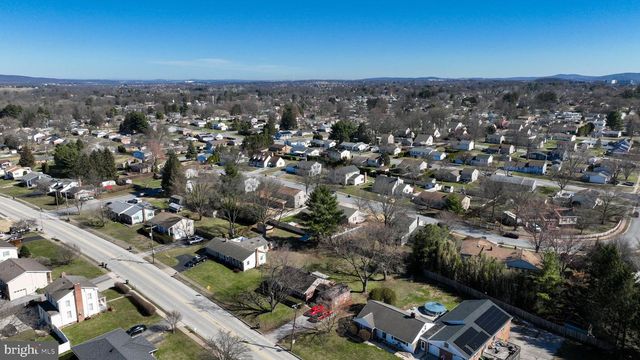 2552 MANOR RD, York, PA 17408