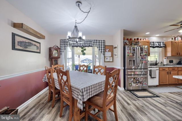 2552 MANOR RD, York, PA 17408