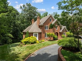 505 Stonegate Lane, Winston-salem, NC 27104