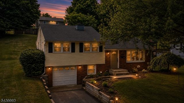 708 Franklin St, Belvidere Twp., NJ 07823