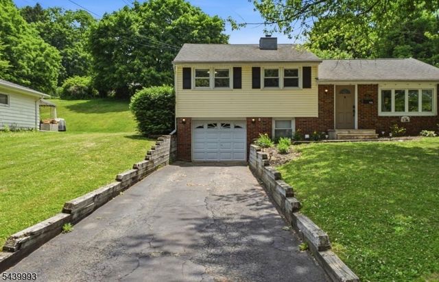 708 Franklin St, Belvidere Twp., NJ 07823