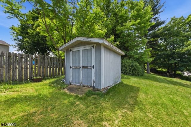 708 Franklin St, Belvidere Twp., NJ 07823
