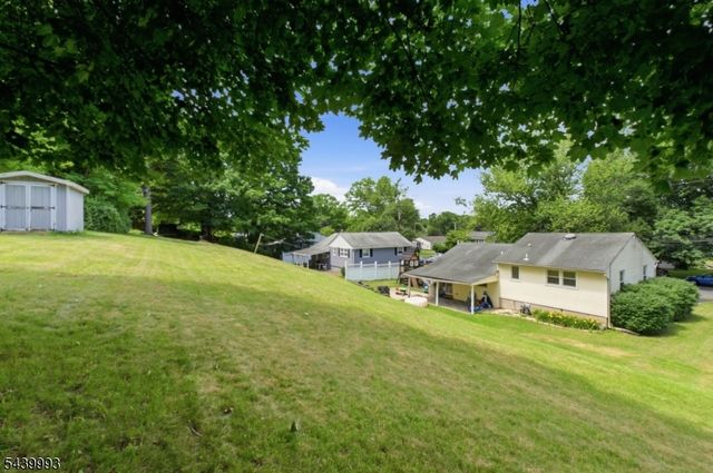 708 Franklin St, Belvidere Twp., NJ 07823