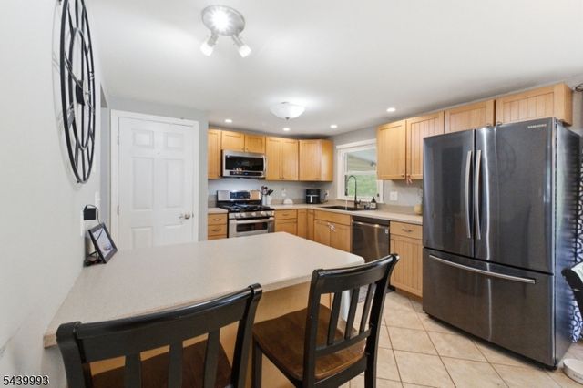 708 Franklin St, Belvidere Twp., NJ 07823