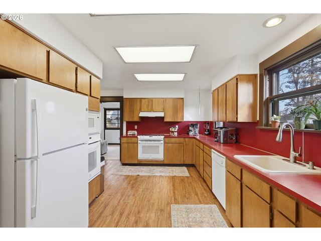 7503 Se MARTINS St, Portland, OR 97206