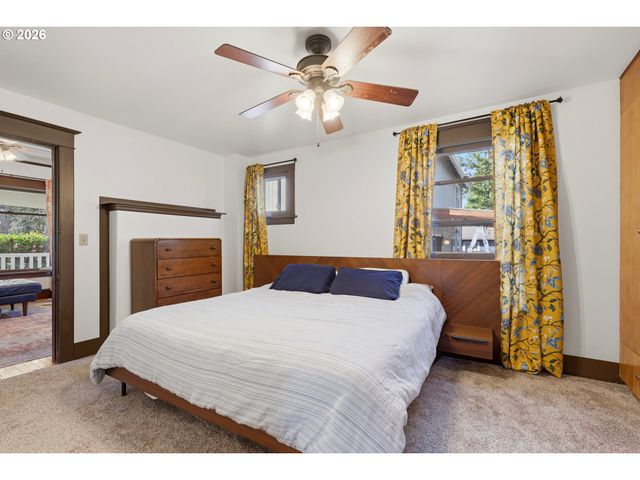 7503 Se MARTINS St, Portland, OR 97206