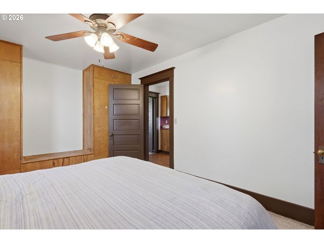 7503 Se MARTINS St, Portland, OR 97206