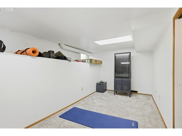 7503 Se MARTINS St, Portland, OR 97206