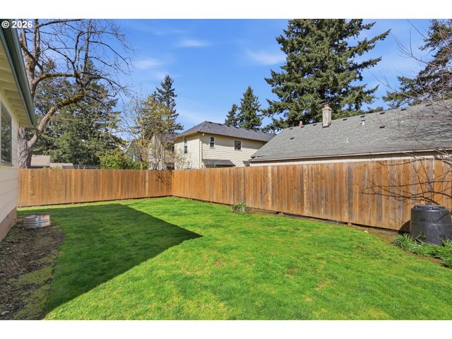 7503 Se MARTINS St, Portland, OR 97206