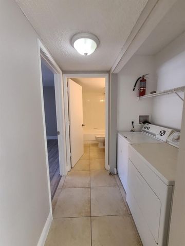 1460 Windorah Way C, West Palm Beach, FL 33411