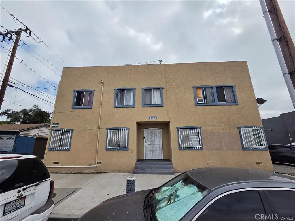 1561 W Pacific Coast Highway, Long Beach, CA 90810