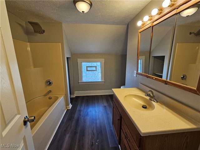 3688 W 15th Street, Cleveland, OH 44109