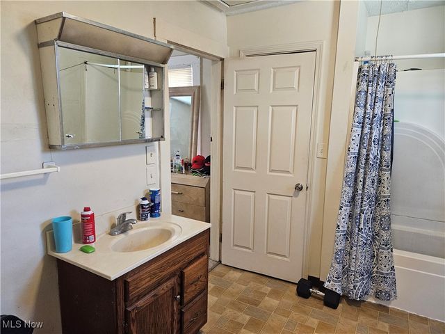 3688 W 15th Street, Cleveland, OH 44109