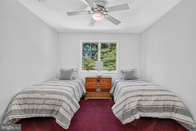 10 SLAB BRANCH CT, Marlton, NJ 08053