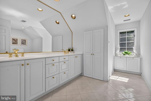 10 SLAB BRANCH CT, Marlton, NJ 08053