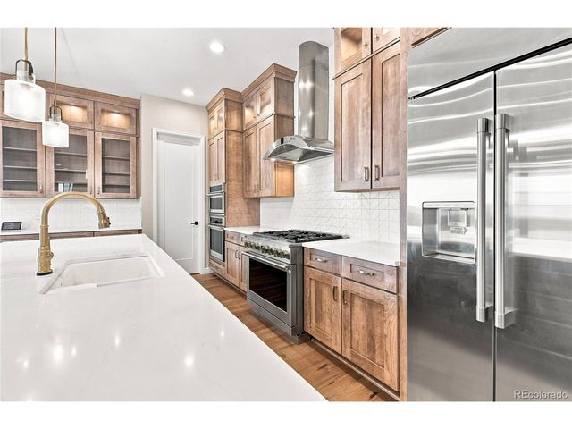 6980 S Yantley Ct, Aurora, CO 80016