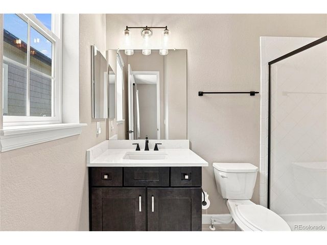 6980 S Yantley Ct, Aurora, CO 80016