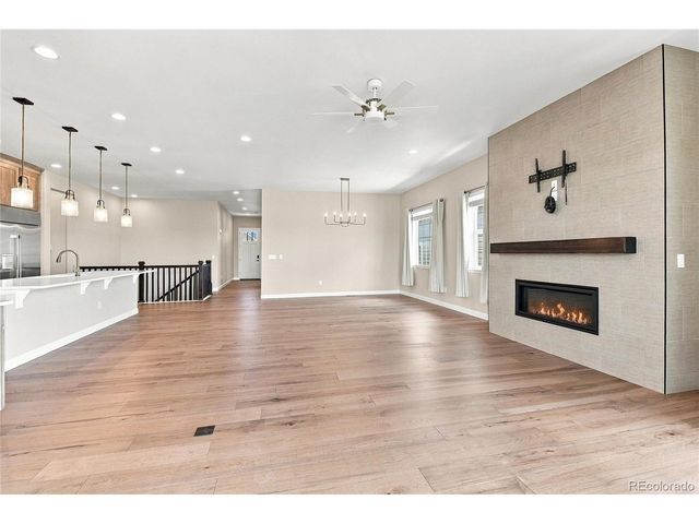 6980 S Yantley Ct, Aurora, CO 80016