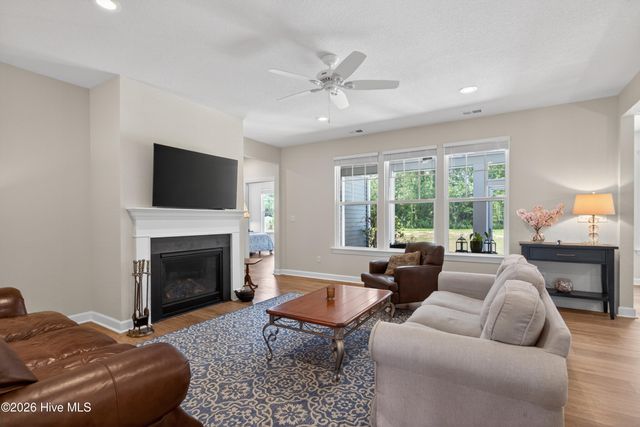 214 Little Acorn Trail, Moyock, NC 27958