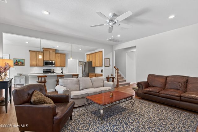 214 Little Acorn Trail, Moyock, NC 27958