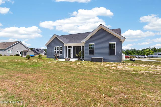 214 Little Acorn Trail, Moyock, NC 27958