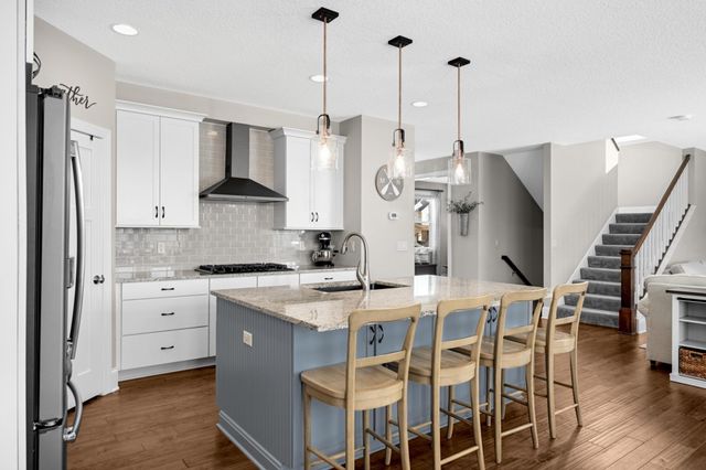 19869 Deerbrooke Path, Farmington, MN 55024