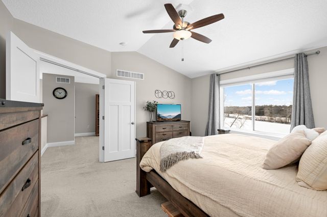 19869 Deerbrooke Path, Farmington, MN 55024