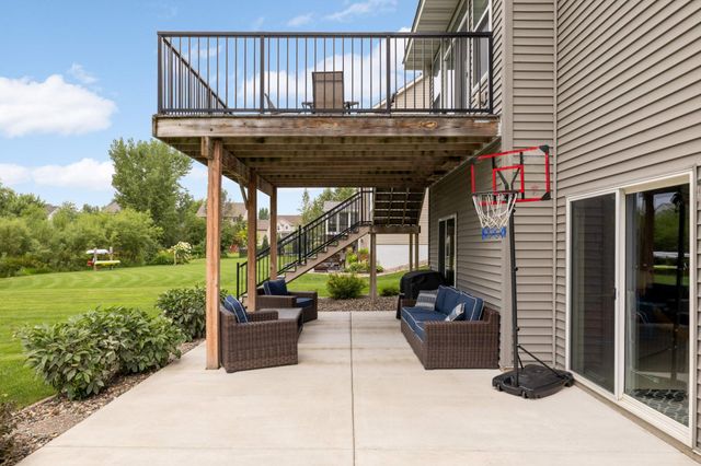 19869 Deerbrooke Path, Farmington, MN 55024