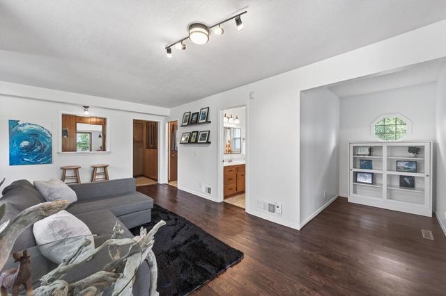 1406 Division Street, Hopkins, MN 55343