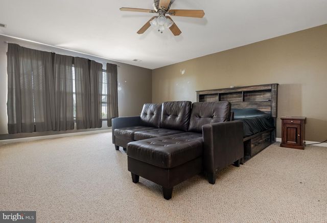 135 BLACKBURNS FORD DR, Stephens City, VA 22655