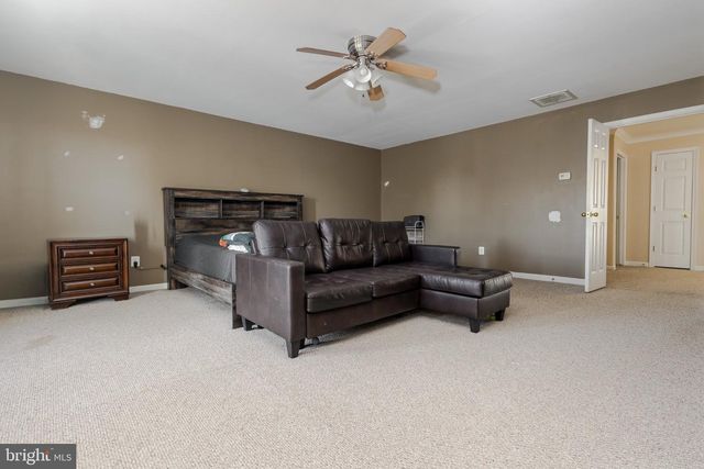135 BLACKBURNS FORD DR, Stephens City, VA 22655