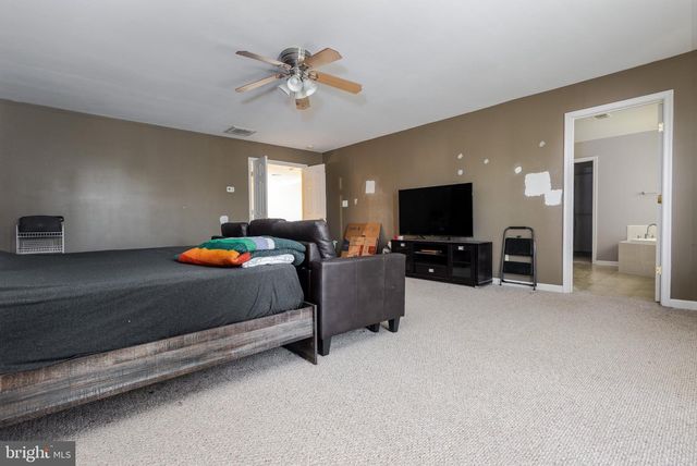 135 BLACKBURNS FORD DR, Stephens City, VA 22655