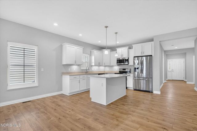 3721 Windward Drive, Sylvania, OH 43560