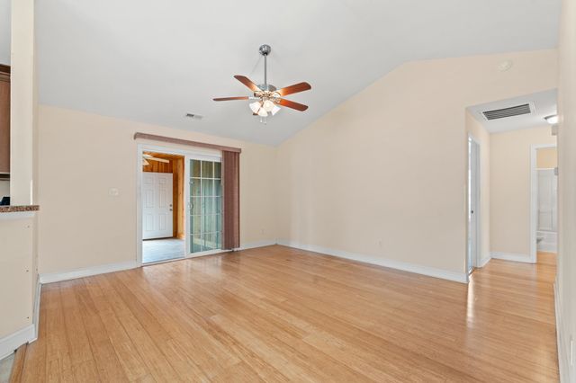 124 Cottage Creek Circle, Conway, SC 29527