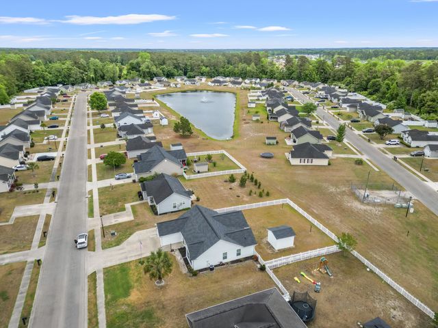 124 Cottage Creek Circle, Conway, SC 29527