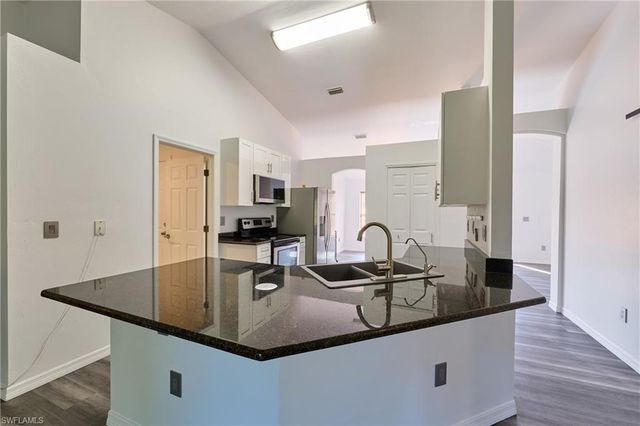 2675 70th AVE NE, Naples, FL 34120