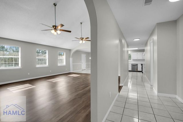 834 Foxwood Circle, Jesup, GA 31545