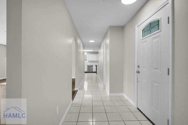 834 Foxwood Circle, Jesup, GA 31545