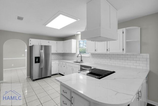 834 Foxwood Circle, Jesup, GA 31545