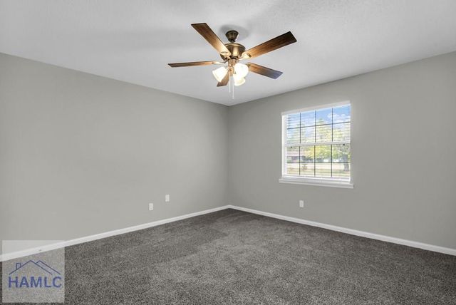 834 Foxwood Circle, Jesup, GA 31545