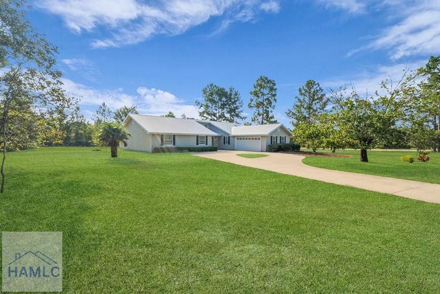 834 Foxwood Circle, Jesup, GA 31545