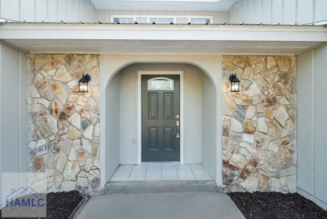 834 Foxwood Circle, Jesup, GA 31545