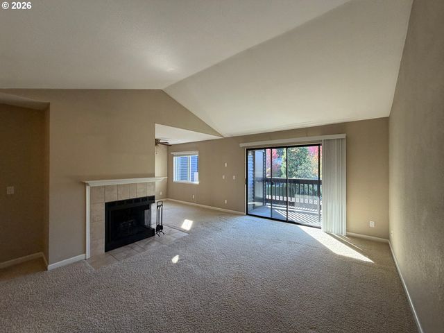 9515 Sw 146TH Ter C-8, Beaverton, OR 97007