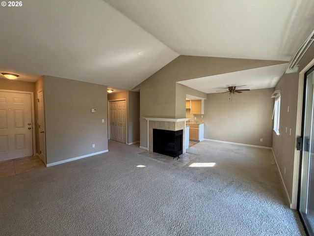 9515 Sw 146TH Ter C-8, Beaverton, OR 97007