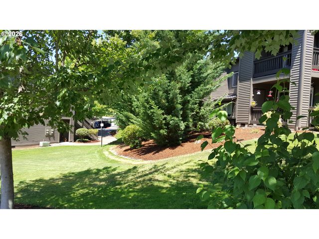 9515 Sw 146TH Ter C-8, Beaverton, OR 97007