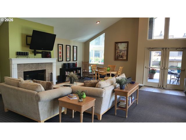 9515 Sw 146TH Ter C-8, Beaverton, OR 97007