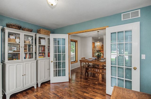 3020 Redbud Circle, Ames, IA 50014