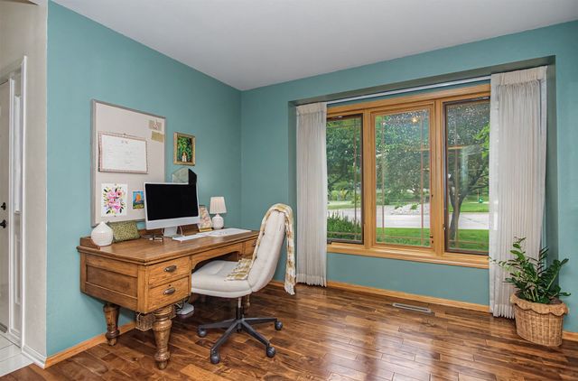 3020 Redbud Circle, Ames, IA 50014